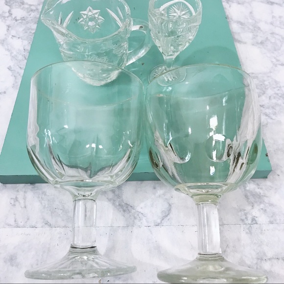 Bar/Kitchen Decor Assortment of VTG Glassware (4) - Picture 6 of 7